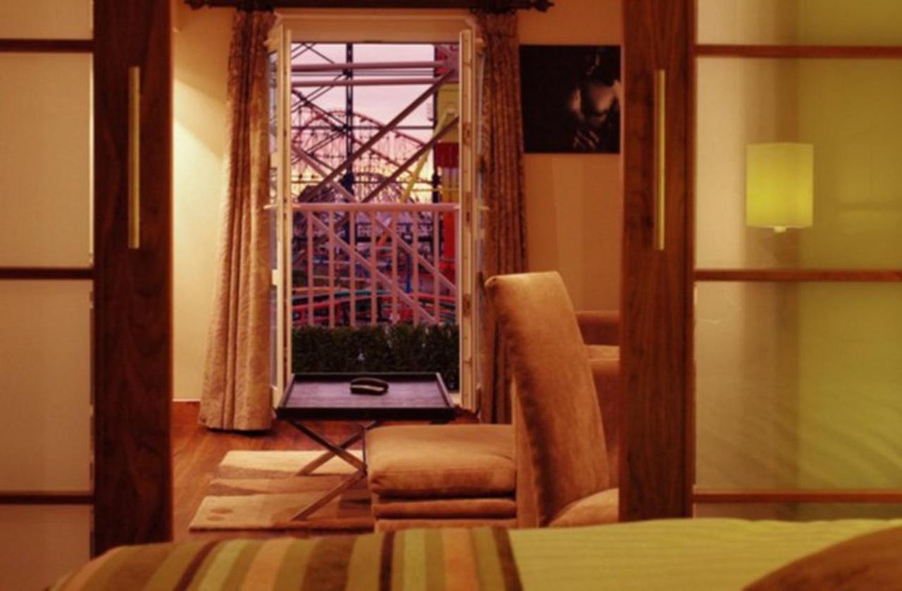 The Big Blue Hotel - Blackpool Pleasure Beach Habitación foto